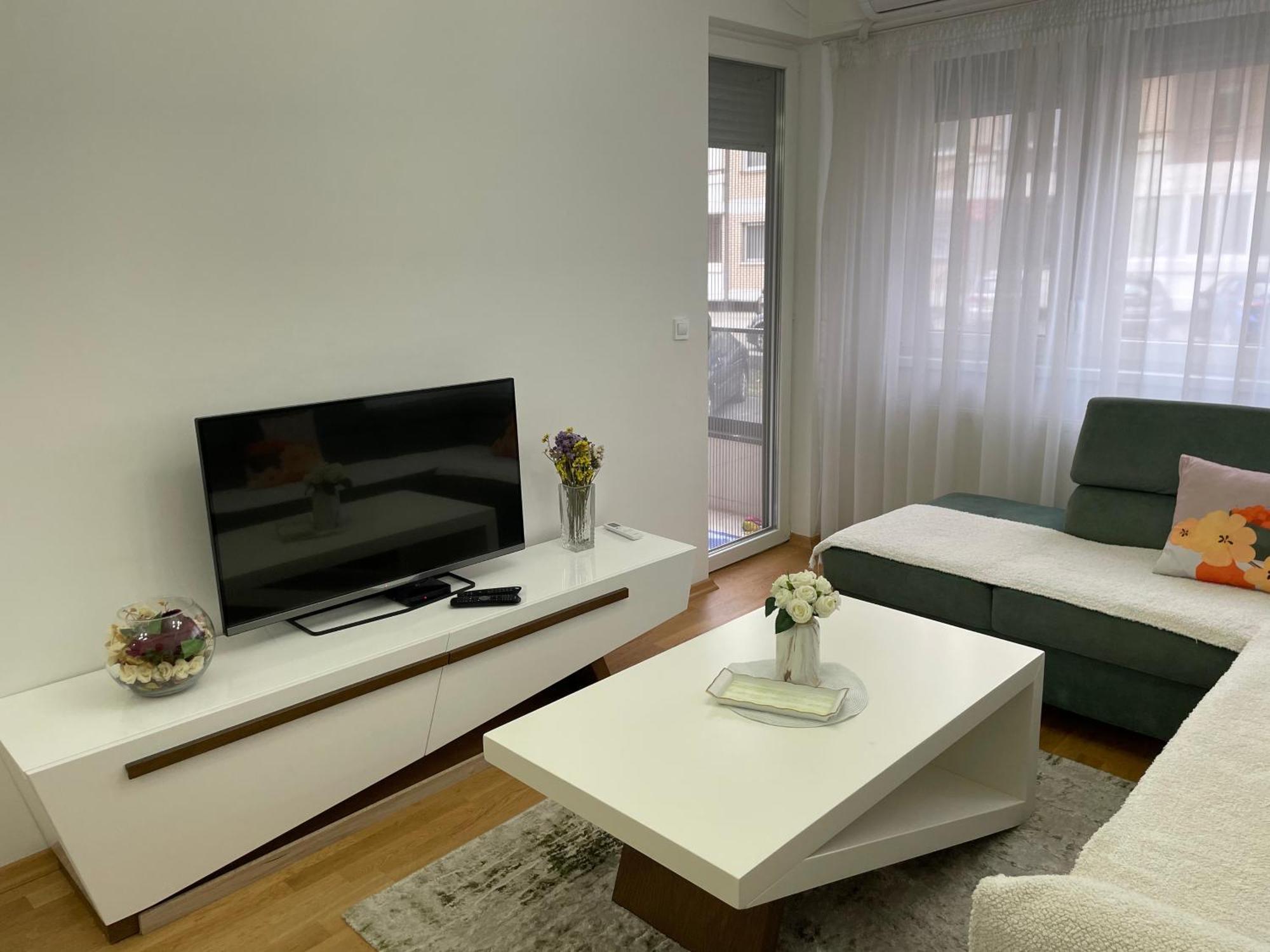 Tuse Lux Apartments Скоп'є Екстер'єр фото