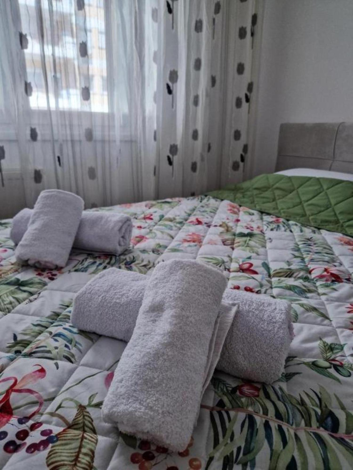 Tuse Lux Apartments Скоп'є Екстер'єр фото